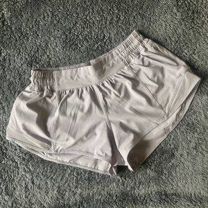 Lululemon | Hotty Hot Short II 2.5”